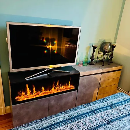 Moderne In Kiel-holtenau, Strandnaehe, 2 Zimmer, Voll Ausgestattet, Gute Anbindung Apartament