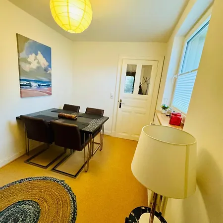 Apartament Moderne In Kiel-holtenau, Strandnaehe, 2 Zimmer, Voll Ausgestattet, Gute Anbindung