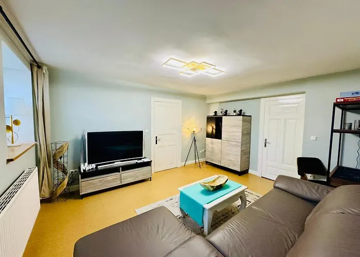 Apartment Moderne In Kiel-holtenau, Strandnaehe, 2 Zimmer, Voll Ausgestattet, Gute Anbindung